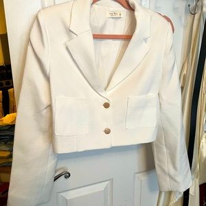 Gorgeous cropped blazer